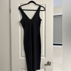 Babaton V-Neck Midi dress NWT